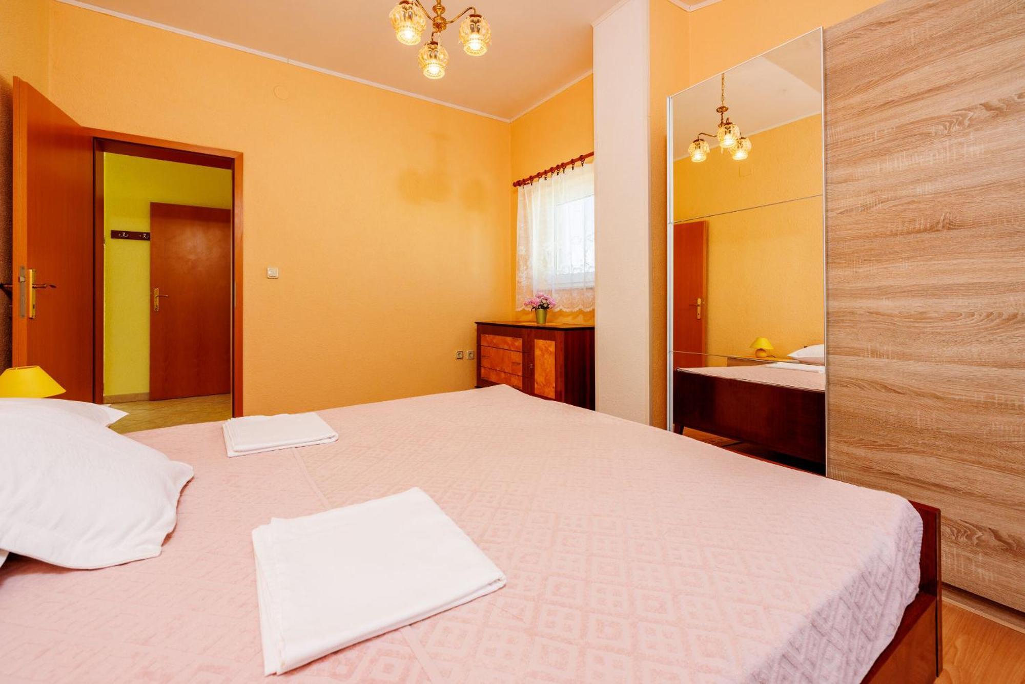 Apartment Blazic Jadranovo Bagian luar foto